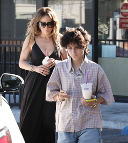 Jennifer Lopez Treats Emme To Coffee Bean Following Melrose Shopping Spree