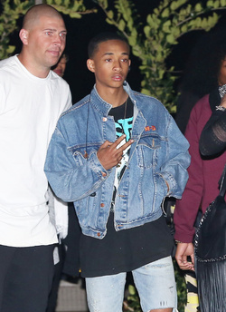 Jaden and Willow Smith treat their mother Jada Pinkett Smith and grandmother Adrienne Banfield Jones to a Mother s Day dinner at Nobu in Malibu.