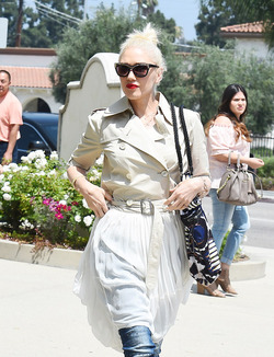 Gwen Stefani Fashionable At Sunday Services With The Boys