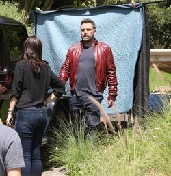 Ben Affleck Looking Cool In Leather Jacket Leaving Photo Shoot With Lindsay Shookus Part 2