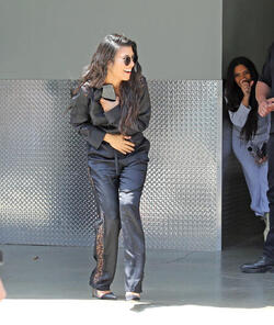 Kim And Kourtney Crack Up On Snapchat Kim And Kourtney Crack Up On Snapchat