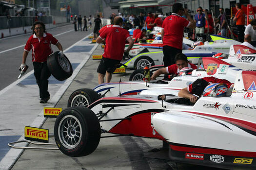 Girardo Co Archive Photo Italian F4 Championship Powered By Abarth 29 31 05 15