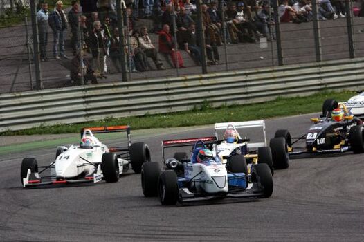 Sara Racing Weekend Formula 3 adria 01 04 2007