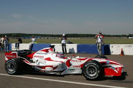 test Super Aguri SA06 Silverstone 2006 test Super Aguri SA06 Silverstone 2006