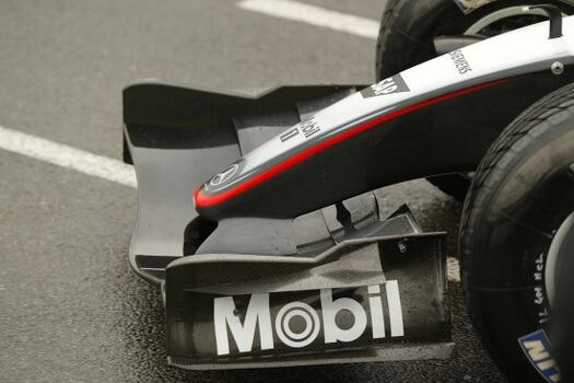 Test nuova Mclaren MP4 19B a Silverstone