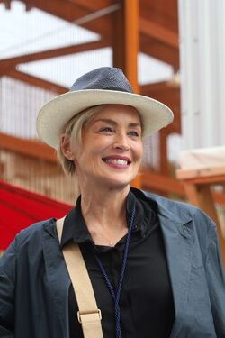 Expo 2015 Sharon Stone testimonial Save the children