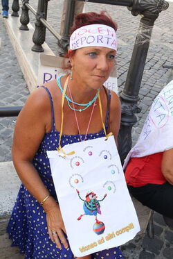 MANIFESTAZIONE LAVORATORI INIDONEI A MONTECITORIO MANIFESTAZIONE LAVORATORI INIDONEI A MONTECITORIO