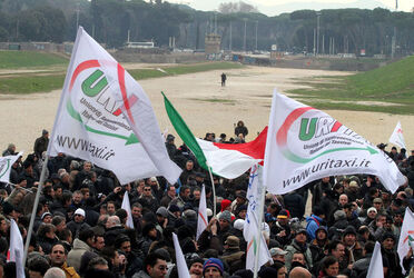 ASSEMBLEA TASSISTI CONTRO LIBERALIZZAZIONI ASSEMBLEA TASSISTI CONTRO LIBERALIZZAZIONI