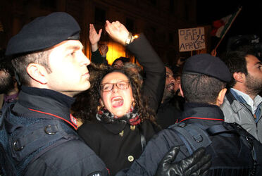 BERLUSCONI AL QUIRINALE PER DIMISSIONI BERLUSCONI AL QUIRINALE PER DIMISSIONI
