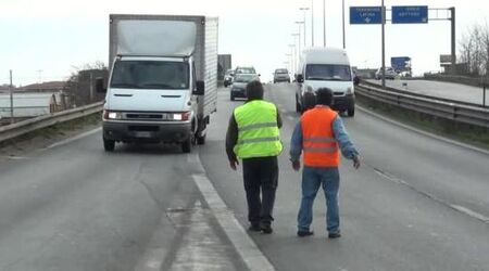 BLOCCO AUTOTRASPORTATORI