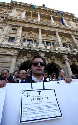 MANIFESTAZIONE AVVOCATI