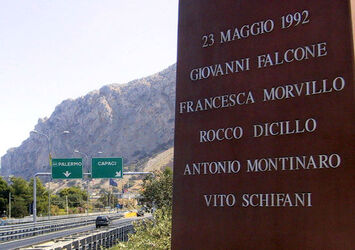 ALBERO IN RICORDO DI GIOVANNI FALCONE