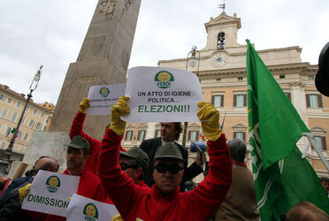 MANIFESTAZIONE VERDI CONTRO BERLUSCONI