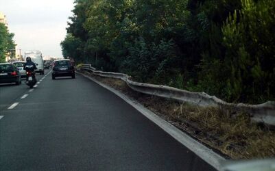 GUARD RAIL