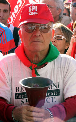 PROTESTA CGIL CONTRO GOVERNO BERLUSCONI