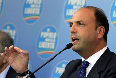 CONFERENZA STAMPA DEL POPOLO DELL LIBERTA SUL PRESIDENZIALISMO CONFERENZA STAMPA DEL POPOLO DELL LIBERTA SUL PRESIDENZIALISMO