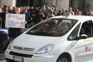 MANIFESTAZIONE TASSISTI CONTRO LIBERALIZZAZIONE