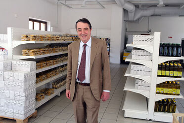 CONSEGNA CAMION CNA ALLA CARITAS CONSEGNA CAMION CNA ALLA CARITAS