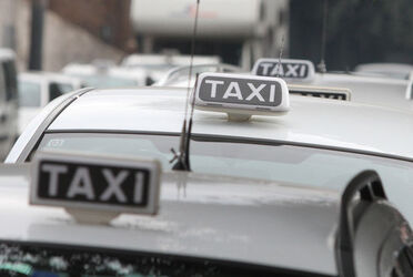 ASSEMBLEA TASSISTI CONTRO LIBERALIZZAZIONI ASSEMBLEA TASSISTI CONTRO LIBERALIZZAZIONI