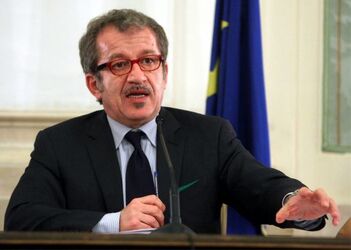 RIUNIONE EMERGENZA IMMIGRAZIONE RIUNIONE EMERGENZA IMMIGRAZIONE