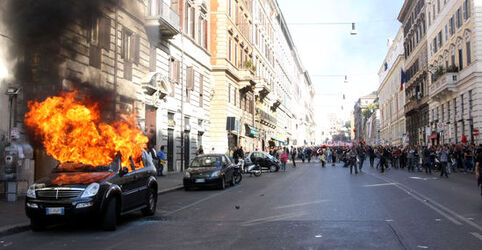 MANIFESTAZIONE INDIGNATOS MANIFESTAZIONE INDIGNATOS