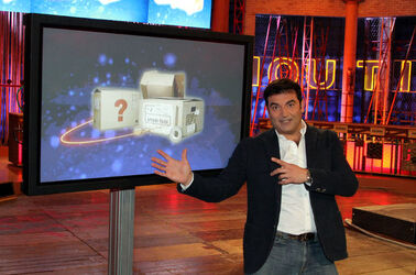 SPETTACOLO AFFARI TUOI