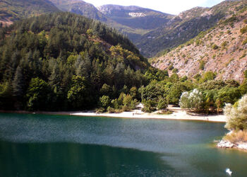 DIGA LAGO ARTIFICIALE