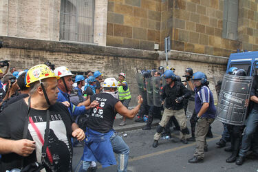 MANIFESTAZIONE OPERAI ALCOA