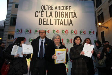 FIRME PER DIMISSIONI BERLUSCONI