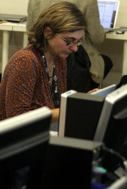 DONNE AL LAVORO CON IL COMPUTER