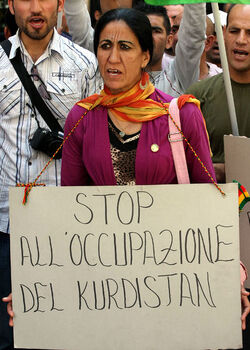 MANIFESTAZIONE POPOLO KURDO MANIFESTAZIONE POPOLO KURDO