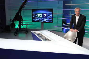 CONFERENZA STAMPA PRIMO ANNO TG LA 7 CONFERENZA STAMPA PRIMO ANNO TG LA 7