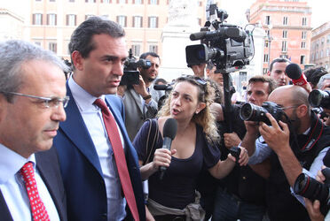 BERLUSCONI DE MAGISTRIS