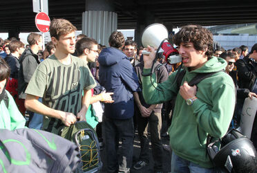 MANIFESTAZIONE STUDENTI CONTRO G20