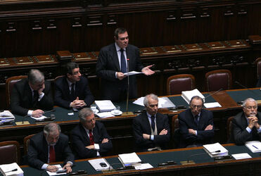 MASTELLA ALLA CAMERA MASTELLA ALLA CAMERA