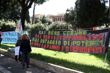 MANIFESTAZIONE LAVORATORI RAI CONTRO I TAGLI MANIFESTAZIONE LAVORATORI RAI CONTRO I TAGLI