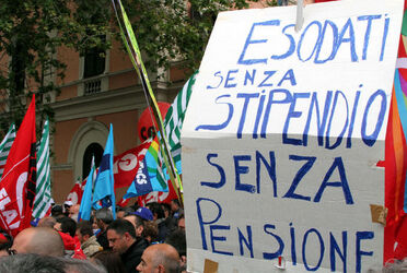 MANIFESTAZIONE CGIL CISL UIL UGL CONTRO RIFORMA DELLE PENSIONI MANIFESTAZIONE CGIL CISL UIL UGL CONTRO RIFORMA DELLE PENSIONI