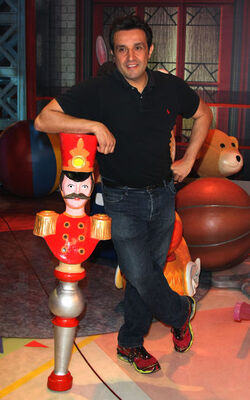 MEDIASET IL BRACCIO E LA MENTE