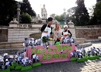 MANIFESTAZIONE OXFAM