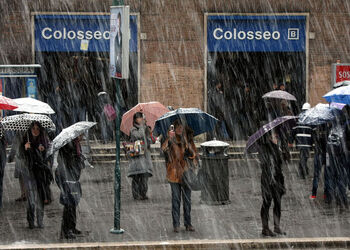 NEVE A ROMA NEVE A ROMA