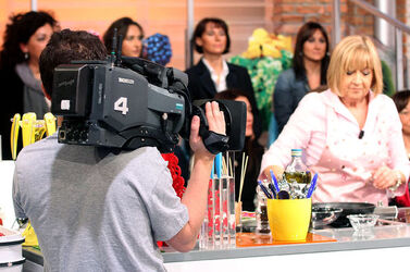 OPERATORI TELEVISIVI CAMERAMEN OPERATORI TELEVISIVI CAMERAMEN