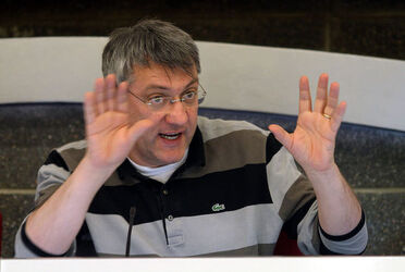 CONFERENZA STAMPA FIOM CGIL SU FIAT CONFERENZA STAMPA FIOM CGIL SU FIAT