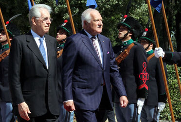 INCONTRO MONTI KLAUS