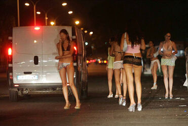 OPERAZIONE ANTIPROSTITUZIONE VIA SALARIA