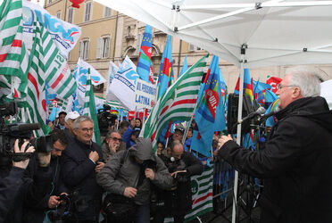 MONTECITORIO CGIL CISL UIL CONTRO FINANZIARIA