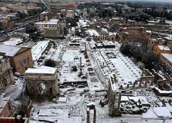 NEVE A ROMA NEVE A ROMA