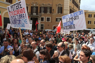 MANIFESTAZIONE LAVORATORI SIAE MANIFESTAZIONE LAVORATORI SIAE