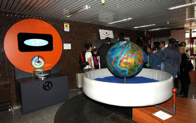 ISTITUTO DI GEOFISICA E VULCANOLOGIA ISTITUTO DI GEOFISICA E VULCANOLOGIA