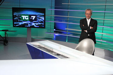 CONFERENZA STAMPA PRIMO ANNO TG LA 7 CONFERENZA STAMPA PRIMO ANNO TG LA 7