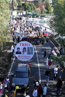 MANIFESTAZIONE DISCARICA RIANO ROMA MANIFESTAZIONE DISCARICA RIANO ROMA